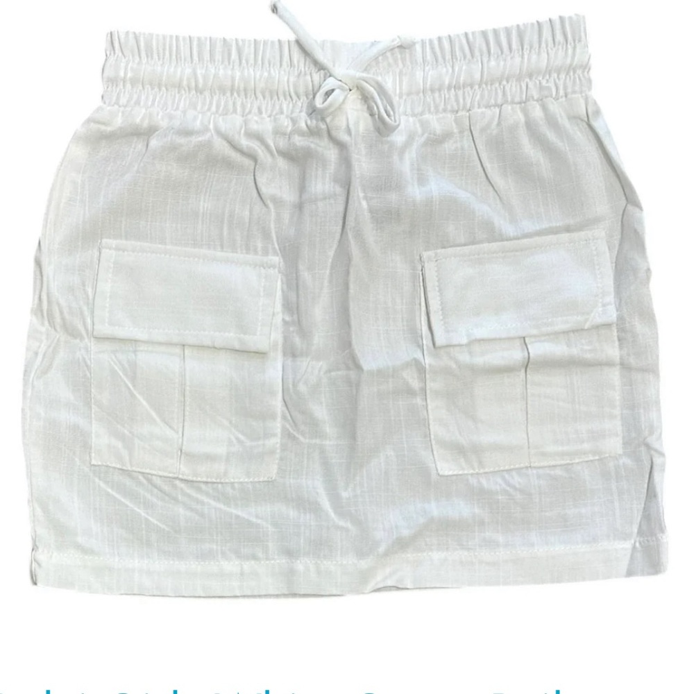 Girls Dalai White Cargo Skirt with Pockets. Brand New With Tags